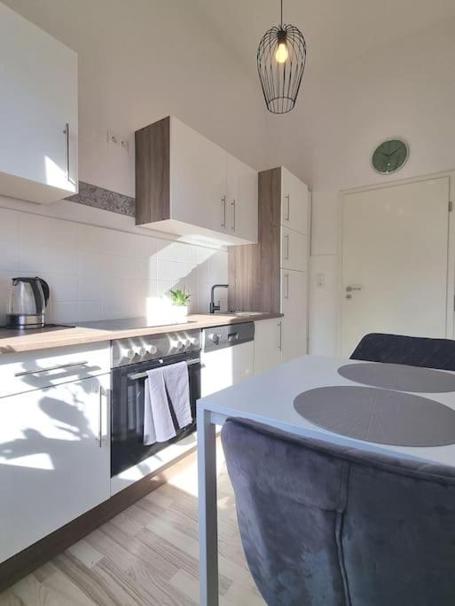Direkt Am Suedstrand! Apartment Wilhelmshaven Bagian luar foto